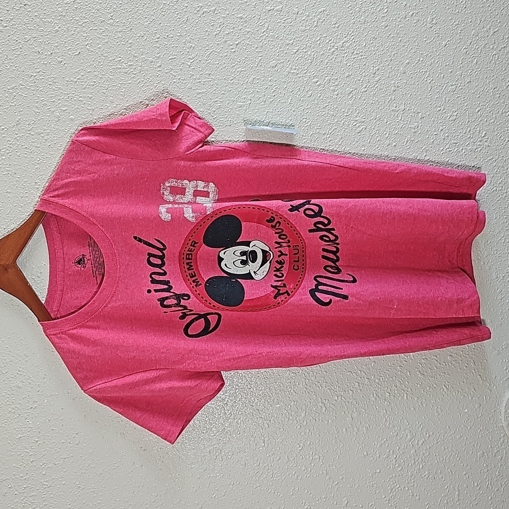Disney Mickey Mouse T-Shirt.